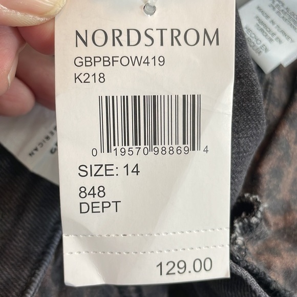 NEW Good American Black Denim Bombshell Cut Off Distressed Waist Shorts Sz 14 - Picture 17 of 17